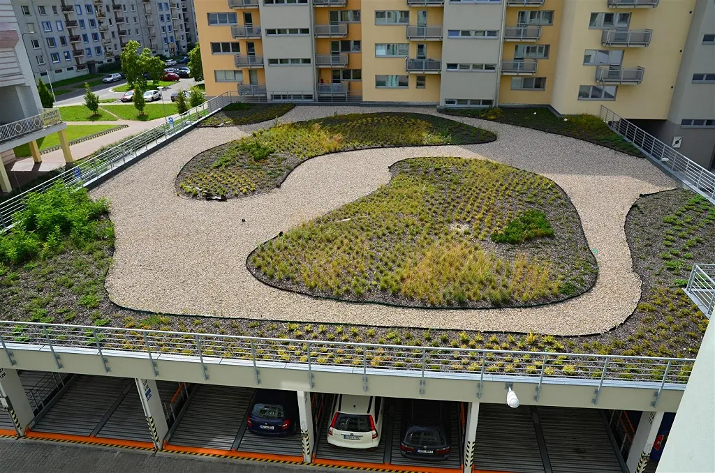 Prodej garážového stání 11 m²